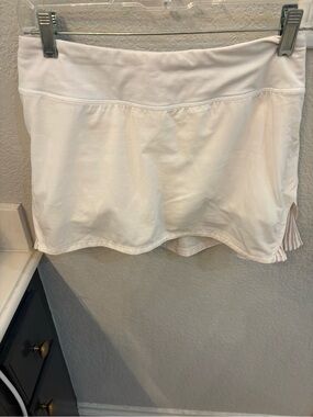 lululemon athletica White Athletic tennis skirt
